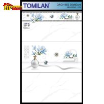 GẠCH ỐP TƯỜNG 30X60 SẮC MÀU TRẮNG VÂN KHÓI ĐIỂM BÌNH BÔNG CẮM NHÁNH HOA MỘC LAN XANH DƯƠNG CAO CẤP GIÁ RẺ