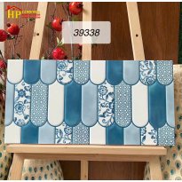 GẠCH TRANG TRÍ 30X60 SẮC XANH ĐẬM LỢT HỌA TIẾT LÔNG VŨ BO TRÒN 3D NHẬP KHẨU CAO CẤP