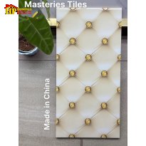 GẠCH TRANG TRÍ 30X60 MÀU VÀNG HỌA TIẾT 3D BỌC DA ĐÍNH ĐÁ PHA LÊ KHẮC KIM NHẬP KHẨU CAO CẤP
