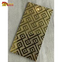 GẠCH TRANG TRÍ 30X60 SẮC MÀU VÀNG HOÀNG GIA HỌA TIẾT VẠN TỰ LIÊN HOÀN KHẮC KIM NHẬP KHẨU CAO CẤP
