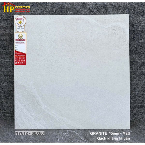 GẠCH LÁT NỀN 60X60 SẮC MÀU XÁM KHÓI NHẠT VÂN ĐÁ LOANG NHẸ VÀ CÁC DẢI VÂN CHẠY MỀN MẠI CAO CẤP